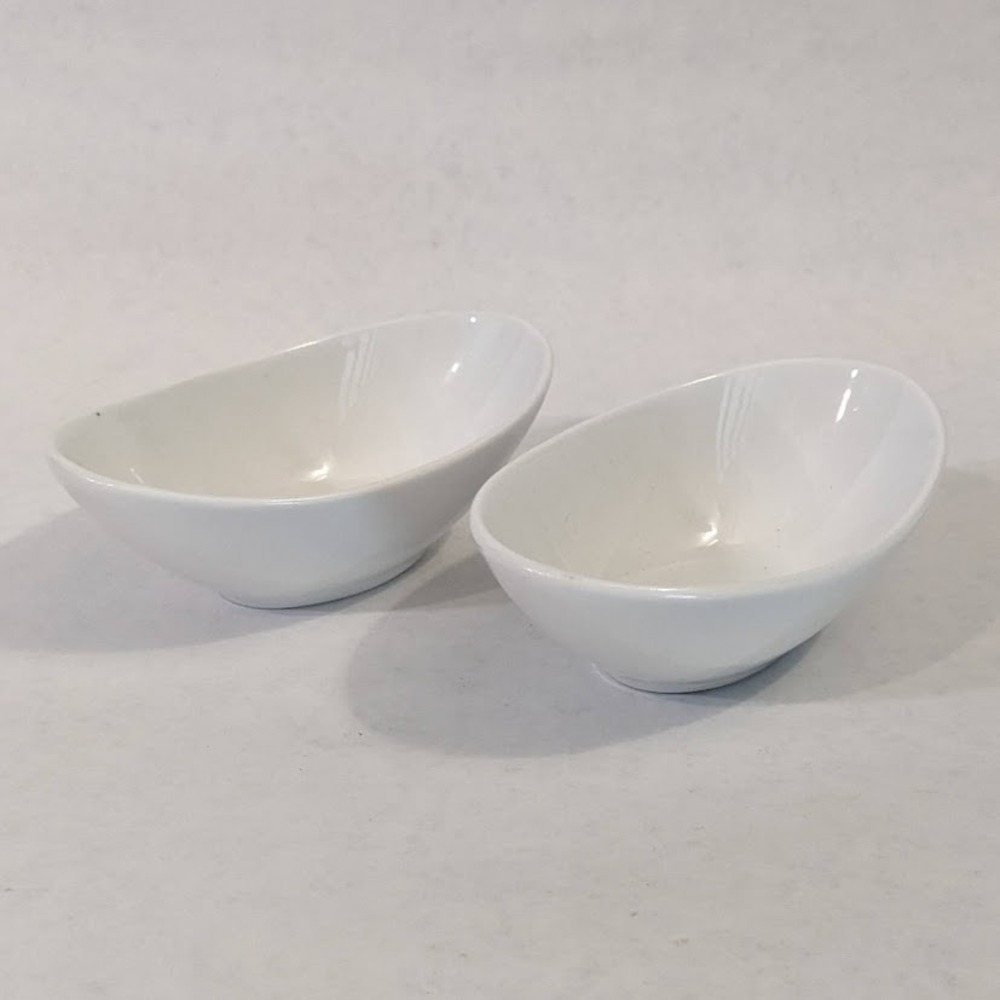 Crate & Barrel White Porcelain Oval Dipping Bowls Set of 2 Small Sauce Dishes 4"